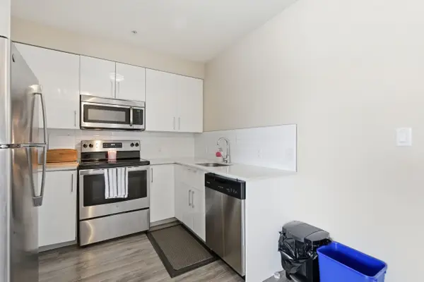 Guelph, ON N1L 0E6,1219 GORDON ST #106