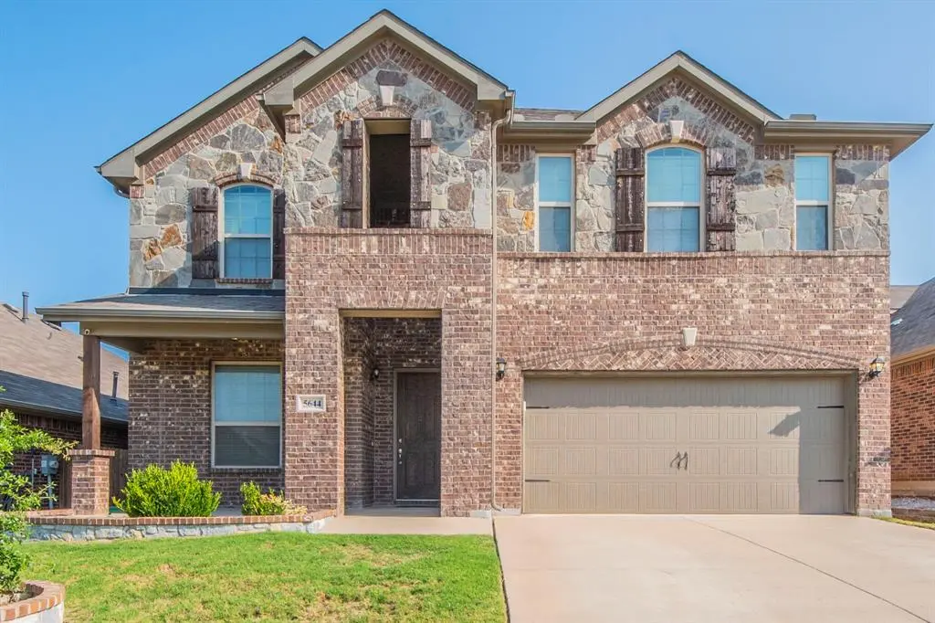 Fort Worth, TX 76179,5644 Salt Springs Drive