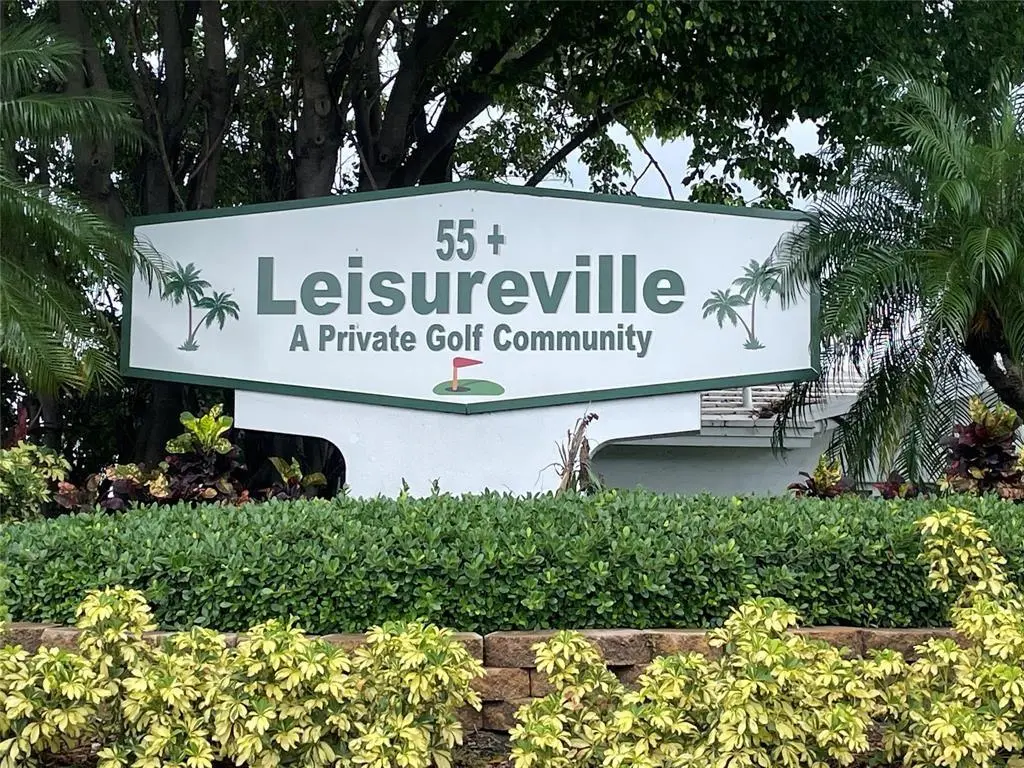 Pompano Beach, FL 33064,2701 E Golf Blvd #2009