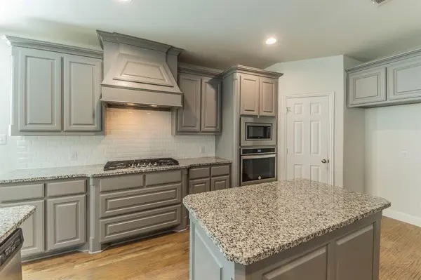 Fort Worth, TX 76179,5644 Salt Springs Drive