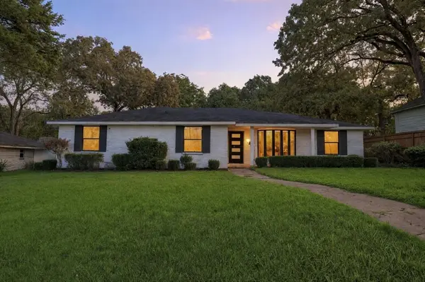 Dallas, TX 75232,6010 Rock Garden Trail