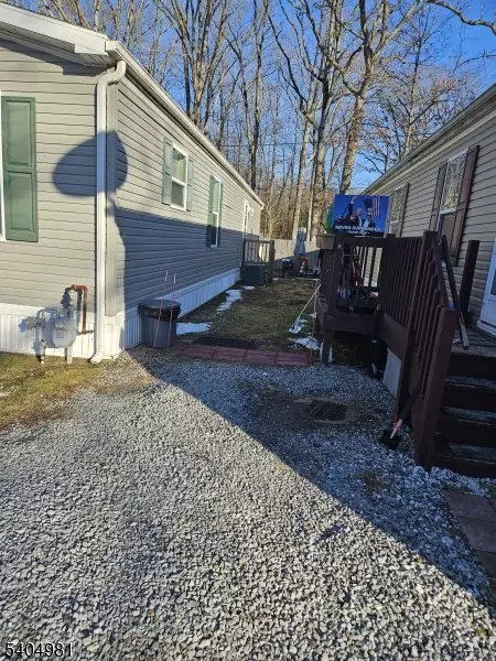 Jefferson Twp., NJ 07438,44 Ridge Rd #13