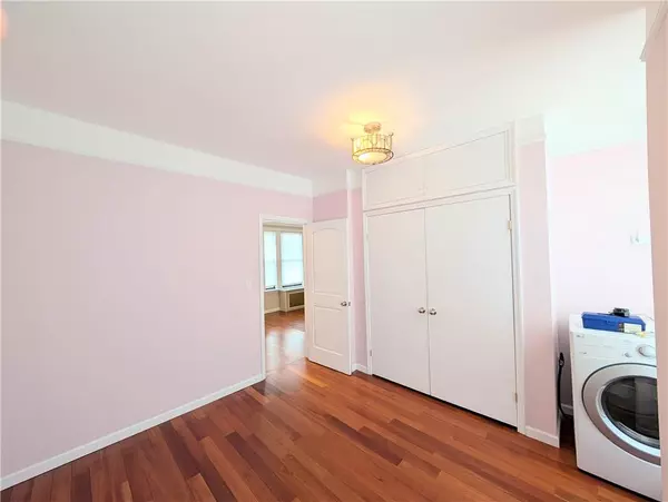 Brooklyn, NY 11220,439 68th ST #3F