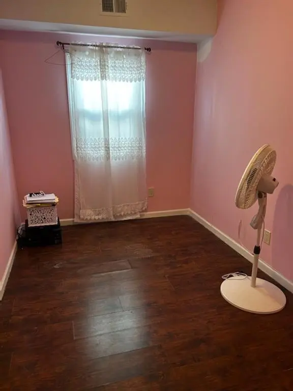 Far Rockaway, NY 11691,355 Beach 47th ST