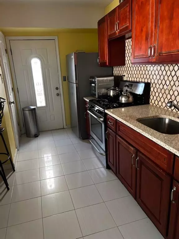 Far Rockaway, NY 11691,355 Beach 47th ST