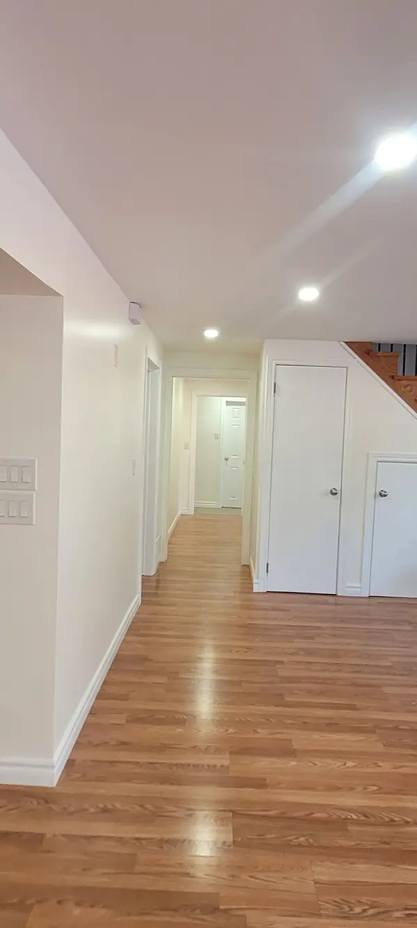 Toronto E09, ON M1J 2Y7,14 Hillock PL #Bsmnt