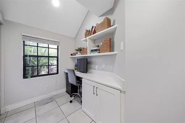 Fort Lauderdale, FL 33316,1415 Miami Rd #H