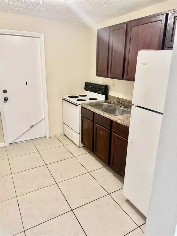 Fort Lauderdale, FL 33311,2770 NW 14th Ct #1B