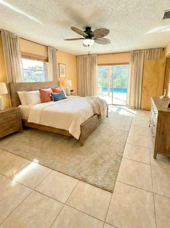 Pembroke Pines, FL 33024,8800 NW 3 St