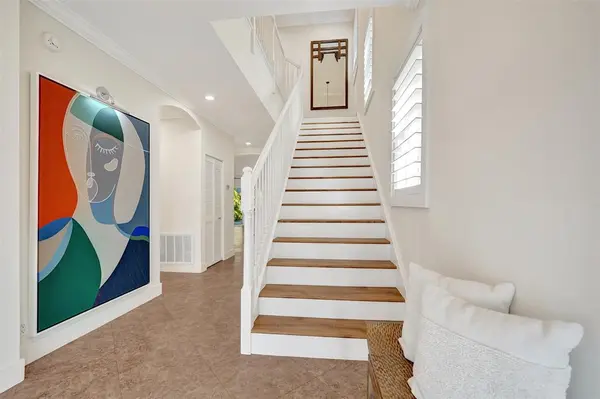 Oakland Park, FL 33334,1733 NE 38th St