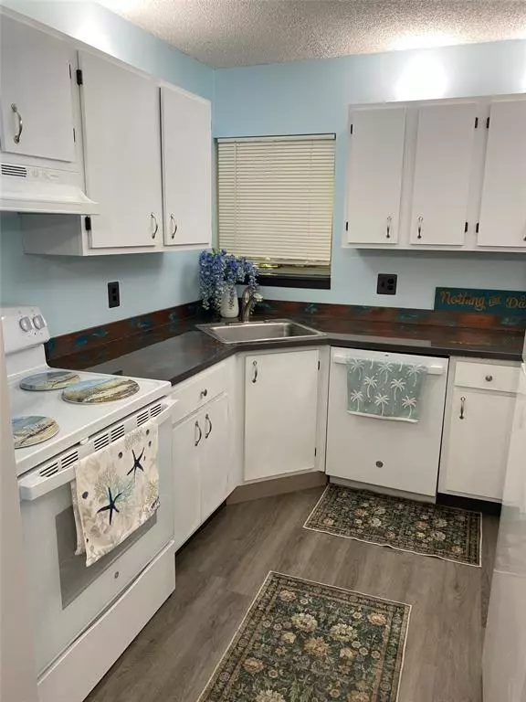 Jupiter, FL 33458,6500 Chasewood Dr #A