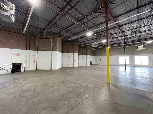 Richmond Hill, ON L4E 1E4,50 Mural ST #11