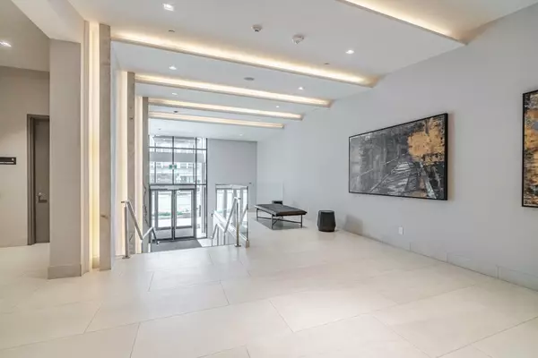 Toronto W08, ON M8X 1Y6,4208 Dundas ST W #717