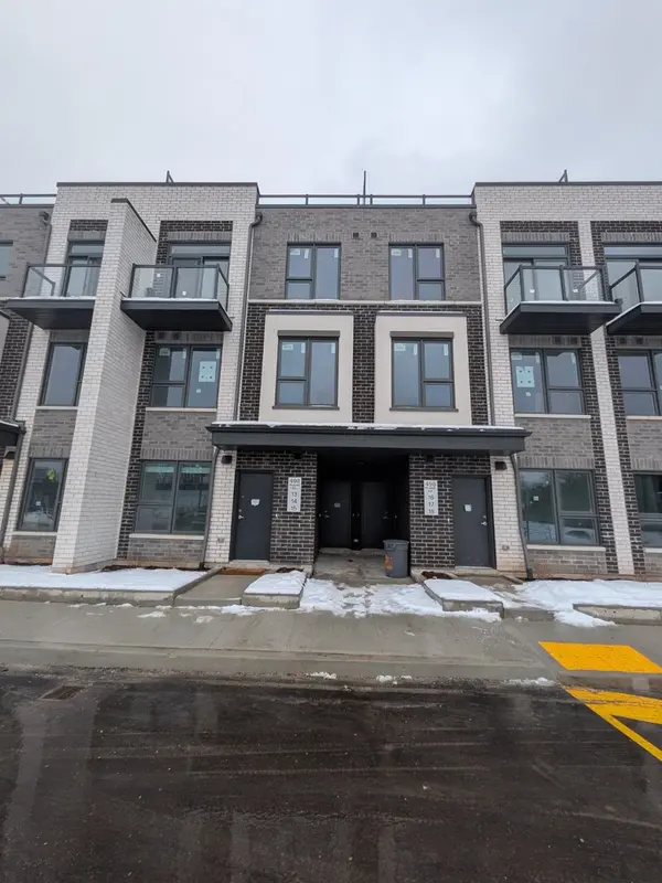 498 Plains RD E #TH15, Burlington, ON L7T 0C9