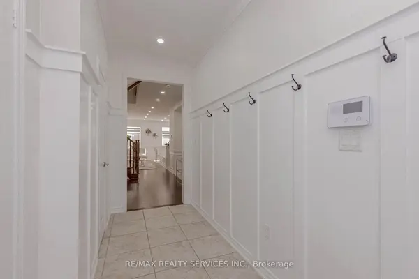 Caledon, ON L7E 4K7,60 True Blue CRES