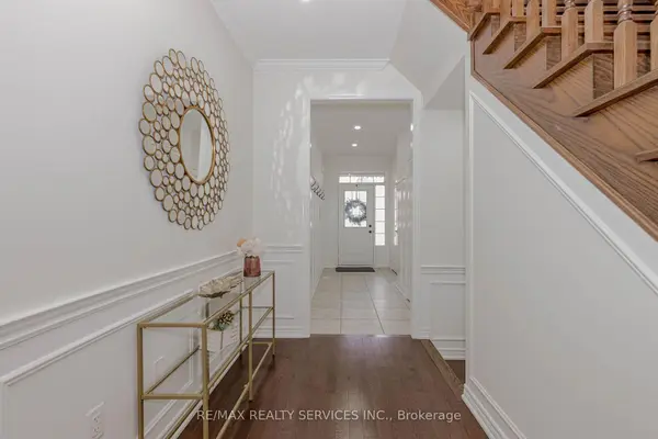 Caledon, ON L7E 4K7,60 True Blue CRES