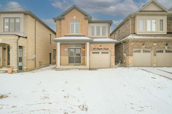 Brampton, ON L7A 5A6,42 Truffle CT