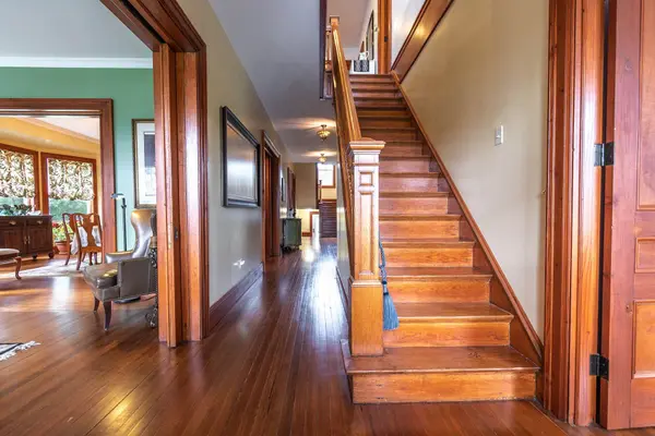 Niagara-on-the-lake, ON L0S 1J0,14902 NIAGARA RIVER Pkwy