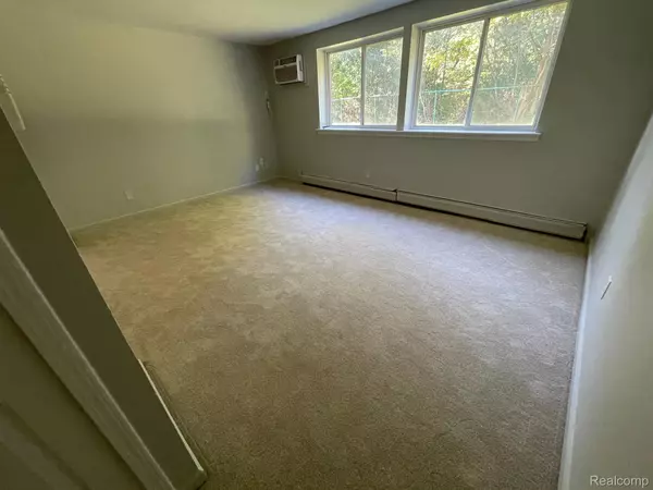 Westland, MI 48185,7460 CENTRAL ST APT 3