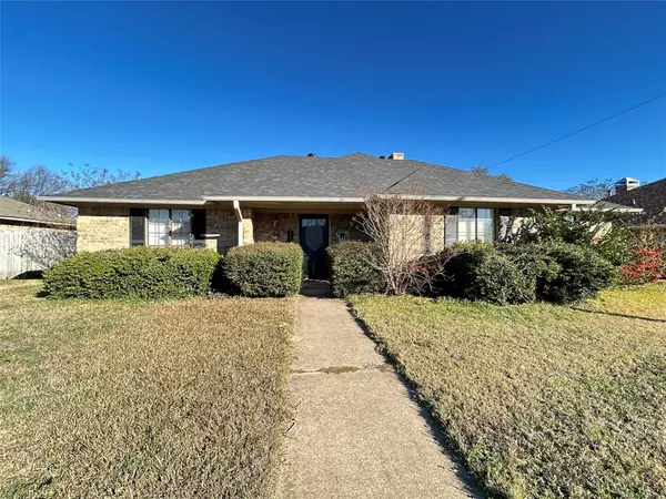 120 Cedar Springs Boulevard, Sulphur Springs, TX 75482