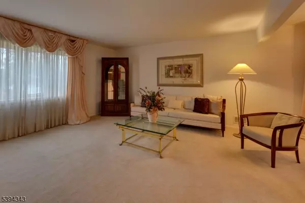 Clifton City, NJ 07013,184 Abbe Ln