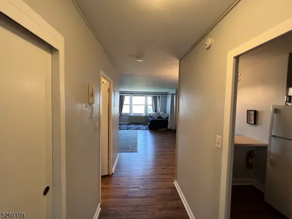 Passaic City, NJ 07055,285 Aycrigg Ave #12C