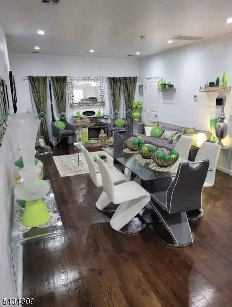 Paterson City, NJ 07504,671 E 22Nd St #2