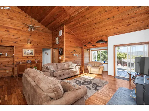 Pleasant Hill, OR 97455,36189 HIGHWAY 58