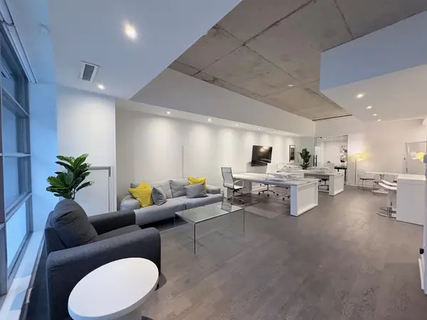 399 Adelaide ST W #104, Toronto C01, ON M5V 1S1