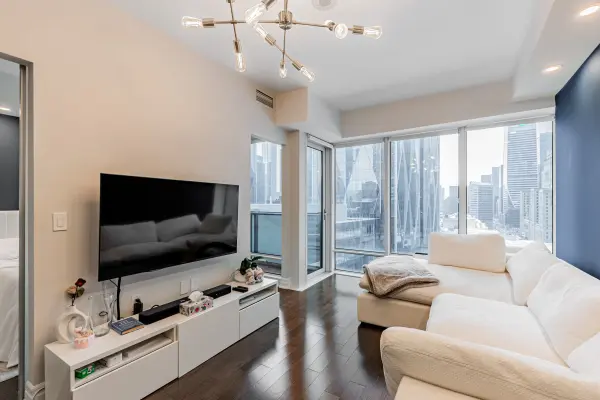 Toronto C08, ON M5E 0A6,8 The Esplanade N/A #1504