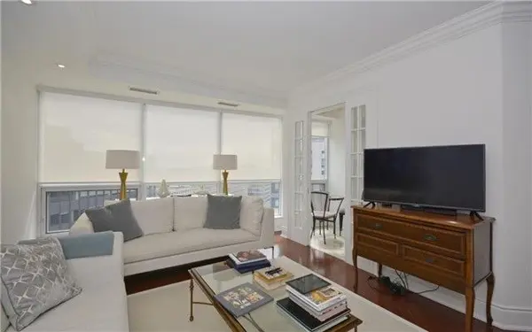 Toronto C02, ON M5R 3T8,10 Bellair ST #1604