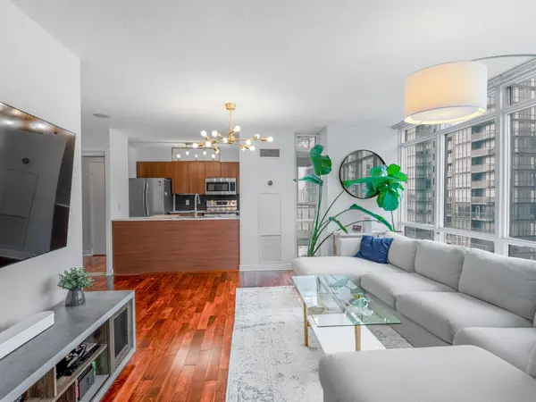 Toronto C01, ON M5V 3Y3,11 Brunel CT #1706