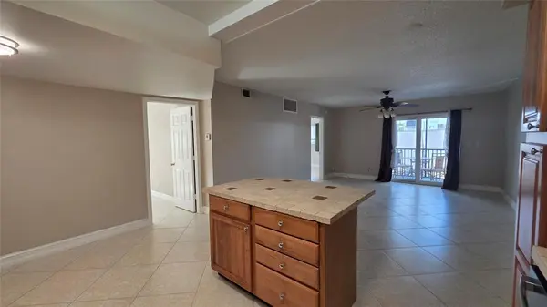 Pompano Beach, FL 33060,253 S Cypress Rd #225