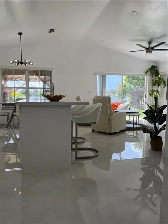 Margate, FL 33063,6354 Buena Vista Dr