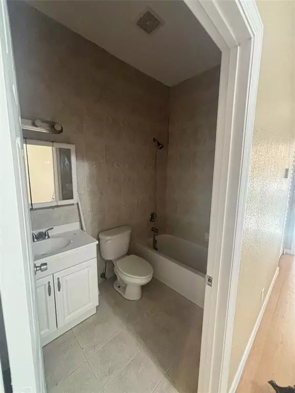 Fort Lauderdale, FL 33311,412 NW 10th Ave