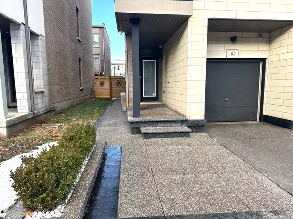 Oakville, ON L6H 0L6,193 Huguenot RD