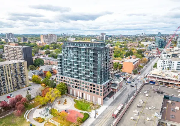 Toronto W01, ON M6K 0H8,270 Dufferin ST #402