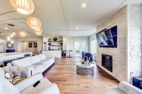 Hamilton, ON L8E 6G4,484 Millen RD #9