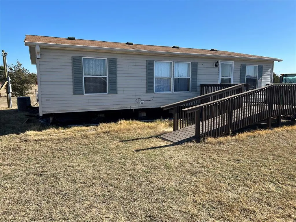 Bonham, TX 75418,980 County Road 2605