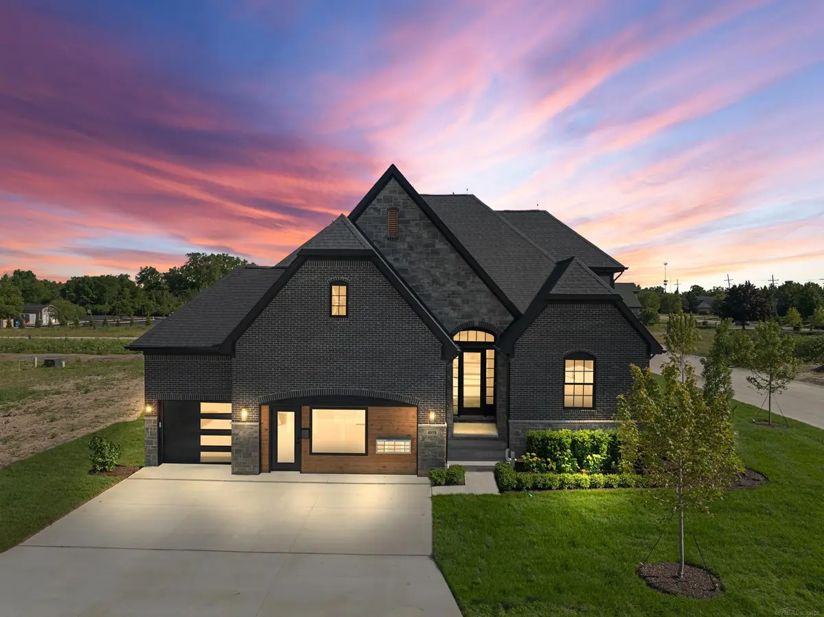 4076 Spring Meadow DR, Sterling Heights, MI 48314