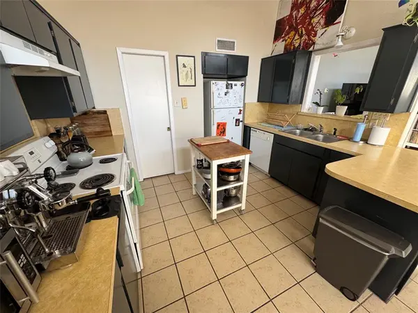 Fort Worth, TX 76110,2708 McCart Avenue #2710