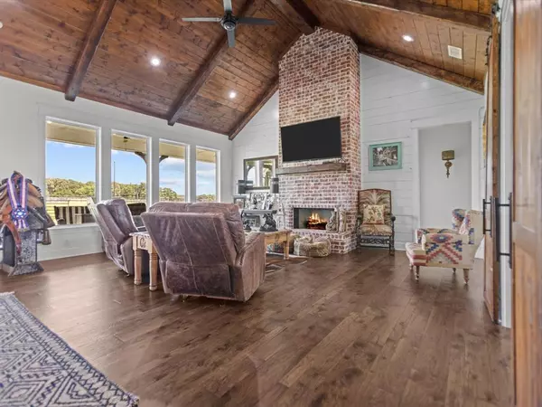 Lindale, TX 75771,15152 County Road 426