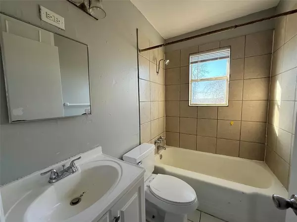 Irving, TX 75060,2240 Riverview Drive #A