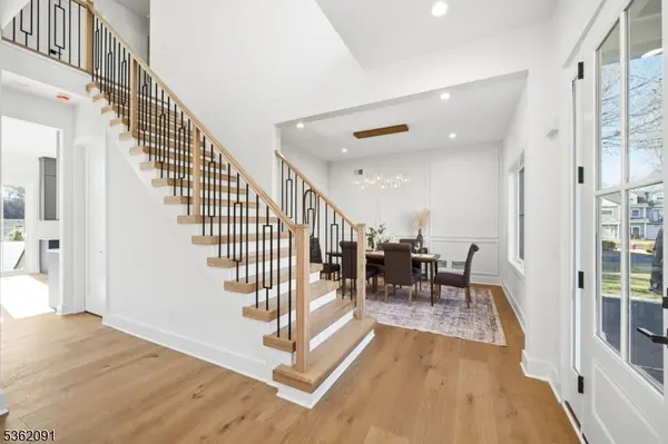 Livingston Twp., NJ 07039,4 Maplewood Dr