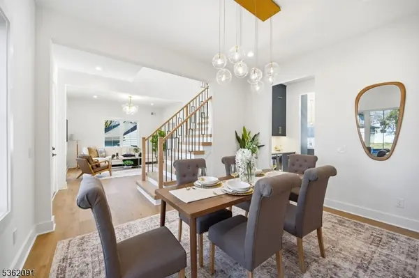 Livingston Twp., NJ 07039,4 Maplewood Dr