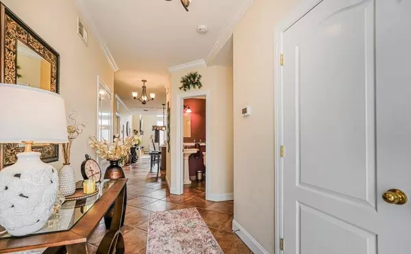 Staten Island, NY 10309,68 Tiller CT