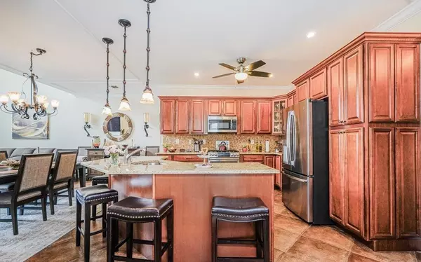 Staten Island, NY 10309,68 Tiller CT