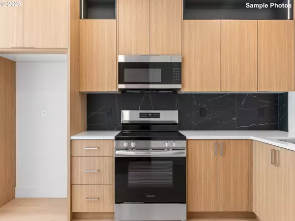 Portland, OR 97211,3017 NE Ainsworth ST #10