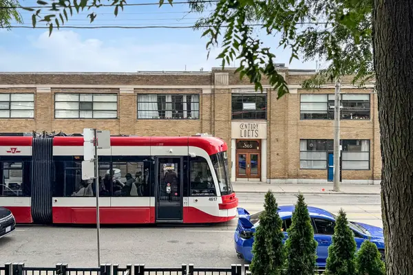 Toronto C08, ON M5A 2A3,364 Dundas ST E #4