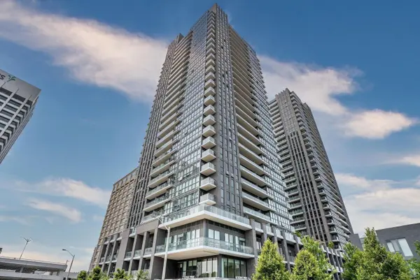 2 Sonic WAY #1705, Toronto C11, ON M3C 0P2